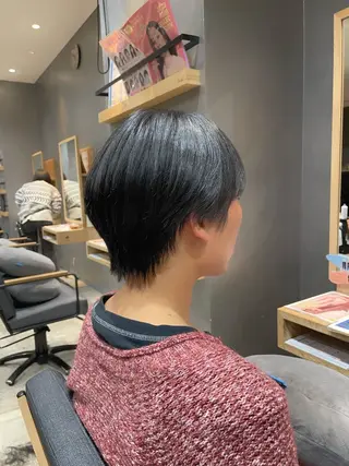 ショート inity　杉本 美羽のヘアスタイル