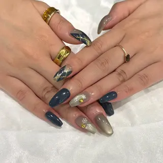 ネイル Yoshiha .Mのネイルデザイン