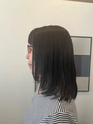 ミディアム unfeigned02所属・おーした /カットモデル伏見栄のヘアスタイル