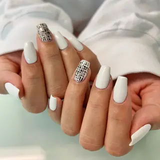 ネイル Bianca YOKOTANI🌻のネイルデザイン