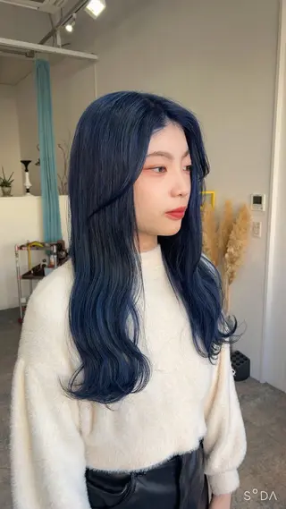 ロング カラー 🌈re-room EIKI🇰🇷のヘアスタイル