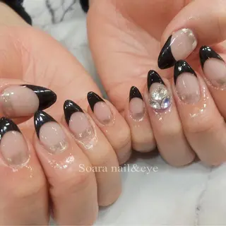 ネイル Salon Cleve所属・T. maoのネイルデザイン