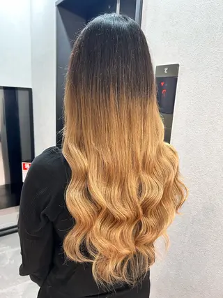 ロング エクステ/ハイトーン /ミサキのヘアスタイル