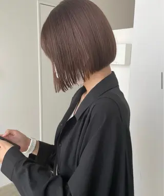 ショート カラー 祐川 愛希のヘアスタイル