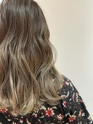 セミロング カラー Ma ruのヘアスタイル