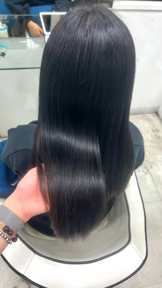 ロング 菅野 杏実のヘアスタイル