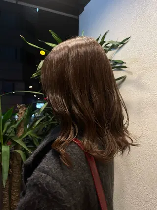 ミディアム カラー soto.所属・HARUHI 銀座 美容師౨ৎ⋆˚のヘアスタイル