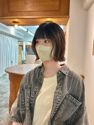 ミディアム aiko【艶カラー ・ミニモ年内で終了】のヘアスタイル