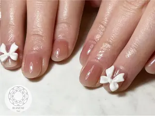 ネイル BLANCHE Nailのネイルデザイン