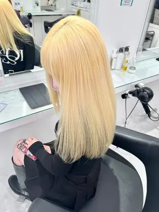 ロング カラー ヘアアレンジ ハイトーン艶カラー 🤍ゆうひのヘアスタイル