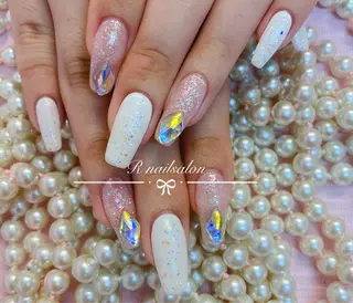 ロング R NAILSALONのネイルデザイン