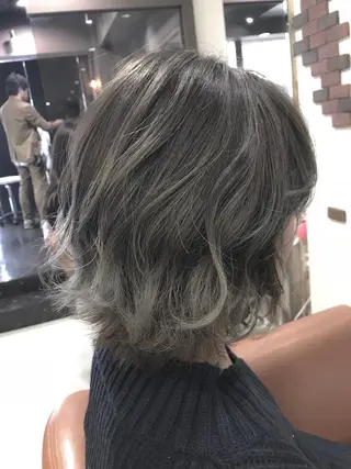 ショート カラー eclair.髪質改善&トリートメント所属・【艶髪、透明感】西村 有司のヘアスタイル