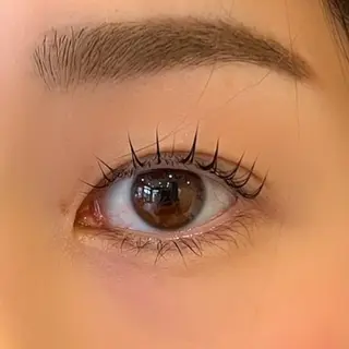 マツエク・マツパ 伊藤 茉椰のヘアスタイル