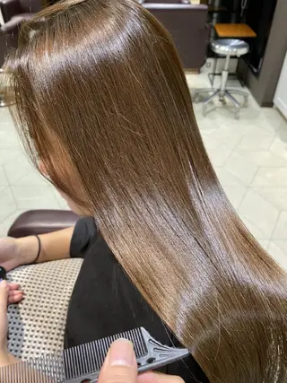 ロング 深夜まで営業中‼️ レム髪質改善のヘアスタイル
