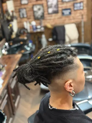 ロング メンズ BarberShop Un-fil所属・TAIGA -BARBERのヘアスタイル