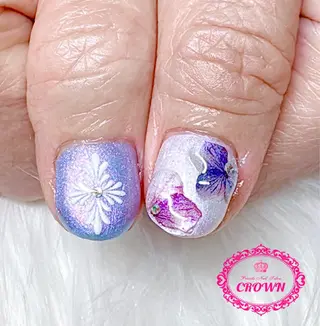 ネイル CROWN プライベートサロンのネイルデザイン
