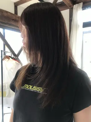 カラー hina KEEDAのヘアスタイル
