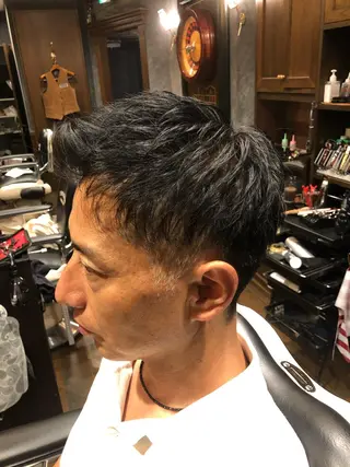 ショート メンズ カット指名No1漆原 聡のヘアスタイル