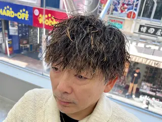 ショート パーマ メンズ メンズパーマ名人 TAKUMAのヘアスタイル