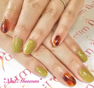 ネイル マグネットネイル💛 Hayakawaのネイルデザイン