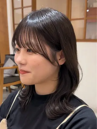 ミディアム VIEW BLUE所属・レイヤー/顔まわり /亀戸錦糸町/なつきのヘアスタイル