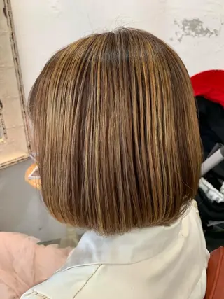 ミディアム カラー fio マナミのヘアスタイル