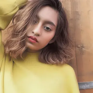 ミディアム カラー ♥️ブリーチ/ボブ/ レイヤー♥️maiのヘアスタイル