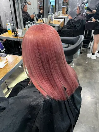 ロング カラー ハイトーンカラー 🦄レイヤーカットのヘアスタイル