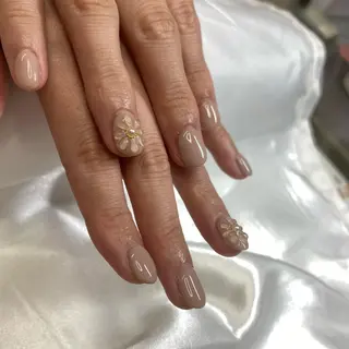 ネイル うにゃねいる🌷 Mayaのネイルデザイン