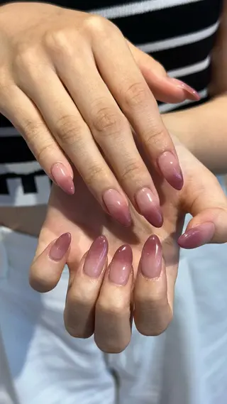 ネイル 🎀韓国レイヤー特化 🎀ベージュ/ミクのヘアスタイル