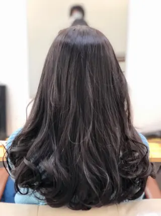 ロング H by Real meのヘアスタイル