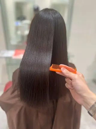 ロング 透明感のある艶髪なら 矢場町駅4番出口すぐのヘアスタイル