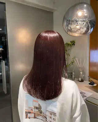 セミロング カラー porto まなみのヘアスタイル