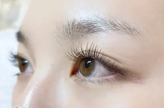 マツエク・マツパ M.SALON所属・YUKA -自由が丘-のマツエク・マツパデザイン