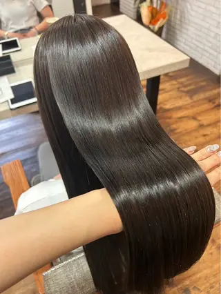 ロング 髪質改善jewelbox〜私のトリートメント〜東梅田店所属・美髪ストレート／ 髪質改善／梅田美容室のヘアスタイル