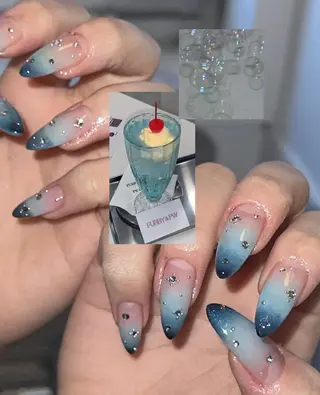 ネイル ♱˖⁺ 𝒎𝒐𝒑𝒊 ⁺のネイルデザイン