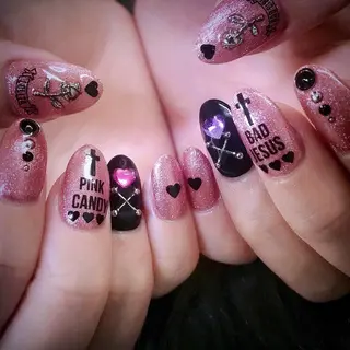 ネイル NOIROUGE所属・NOI ROUGEのネイルデザイン