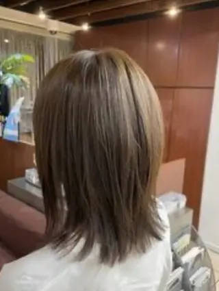 ミディアム lampsi  hair所属・宇田津 文那のヘアスタイル