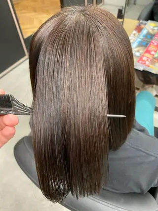 セミロング 髪質改善/艶髪 ミトモリシュウトのヘアスタイル