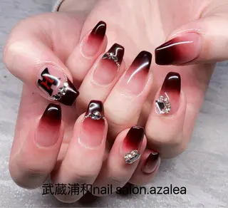 ネイル R inのネイルデザイン