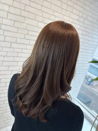 ロング 篠田 綾乃のヘアスタイル