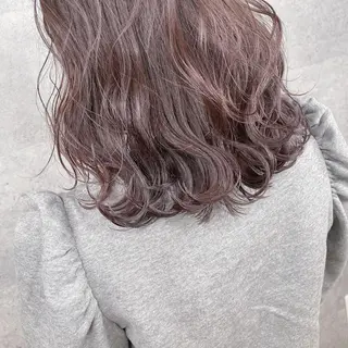 ミディアム カラー _WHITE 天王寺のヘアスタイル