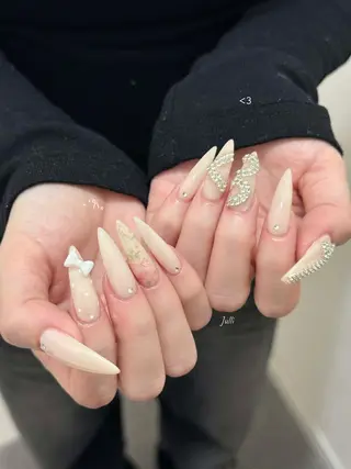 ネイル Julli ジュリのネイルデザイン