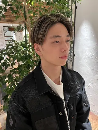 ショート メンズ カラー WARREN・TRICOMI NEW YORK 表参道店所属・浅比 惇平のヘアスタイル