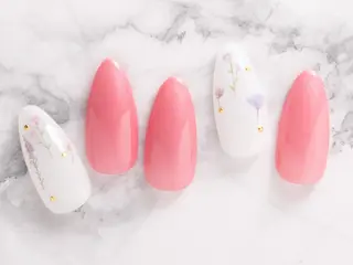 ネイル A KIのネイルデザイン