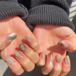 ネイル UrakoNail 《nail》のネイルデザイン