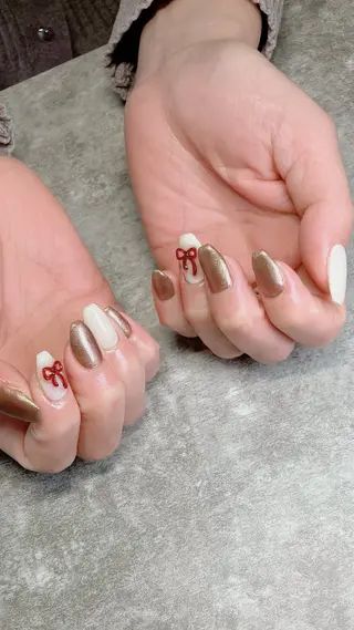 ネイル haleyume所属・shino🌟 痛ネイルのネイルデザイン