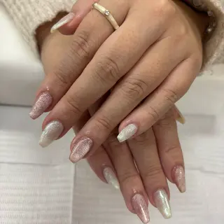 ネイル ACADEMY SALON hush hush by TRU  新宿南口店所属・さの ももこのネイルデザイン