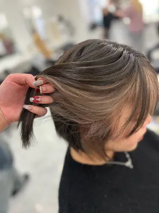 ショート 渋谷🥇透明感カラー 特化美容師のヘアスタイル