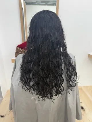 ロング パーマ スパイラルパーマ 🌐hina⭐️のヘアスタイル